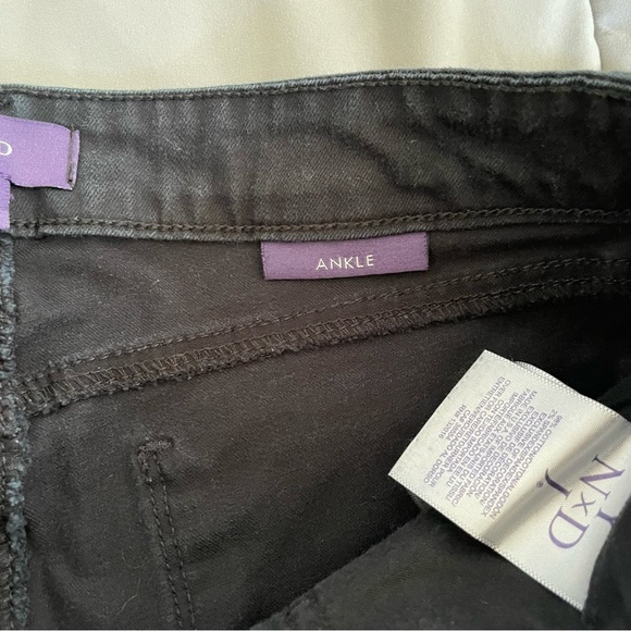 NYDJ High-Waist Black Skinny Ankle Lift-Tuck Jeans - Picture 10 of 16